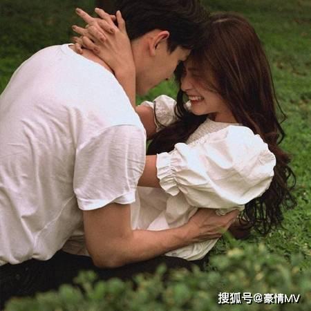 【新春走基层】贵安新区葵花山村春联送到家｜迎春送祝福